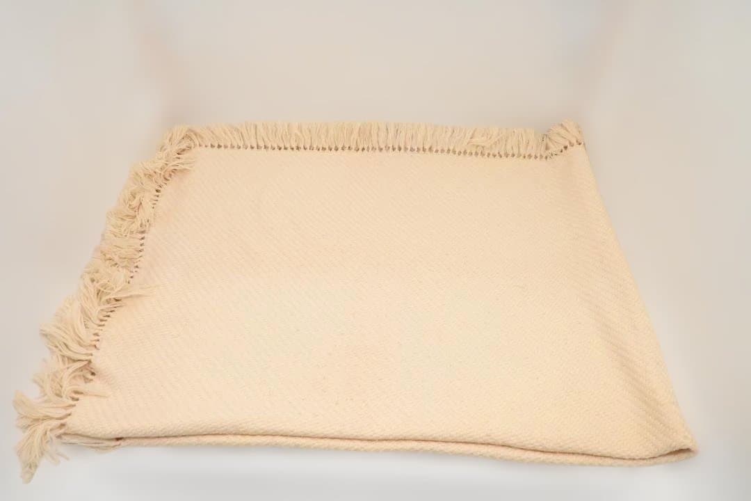 【美品】Hermès　エルメス　クリーム色　フリンジ付き毛布　ブランケット