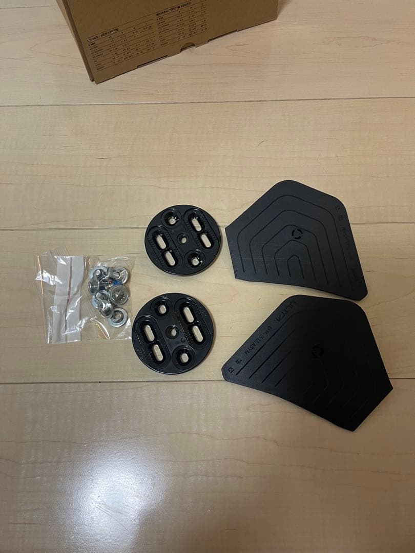 UNION ULTRA ビンディング Mサイズ ホットレッド