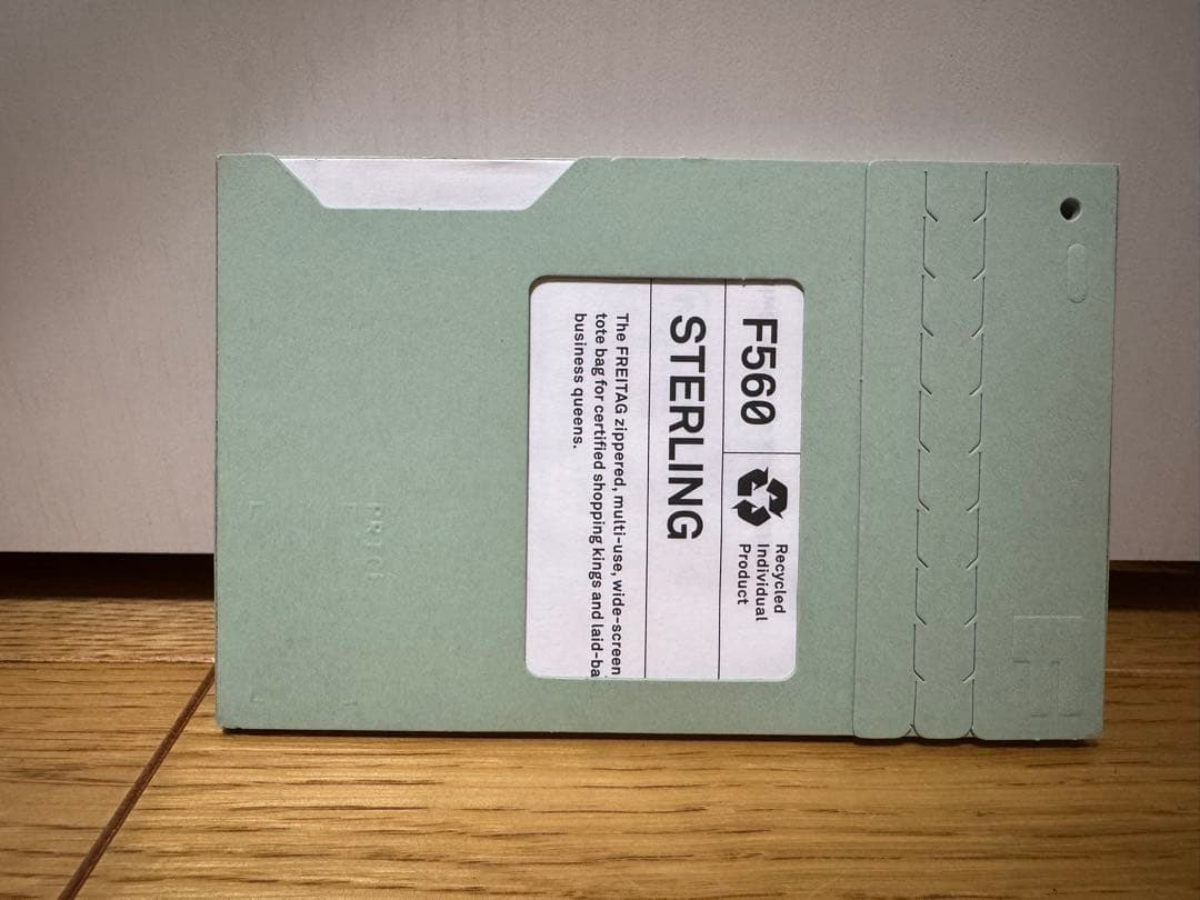 F560 STERLING FREITAG ホワイト／ネイビー