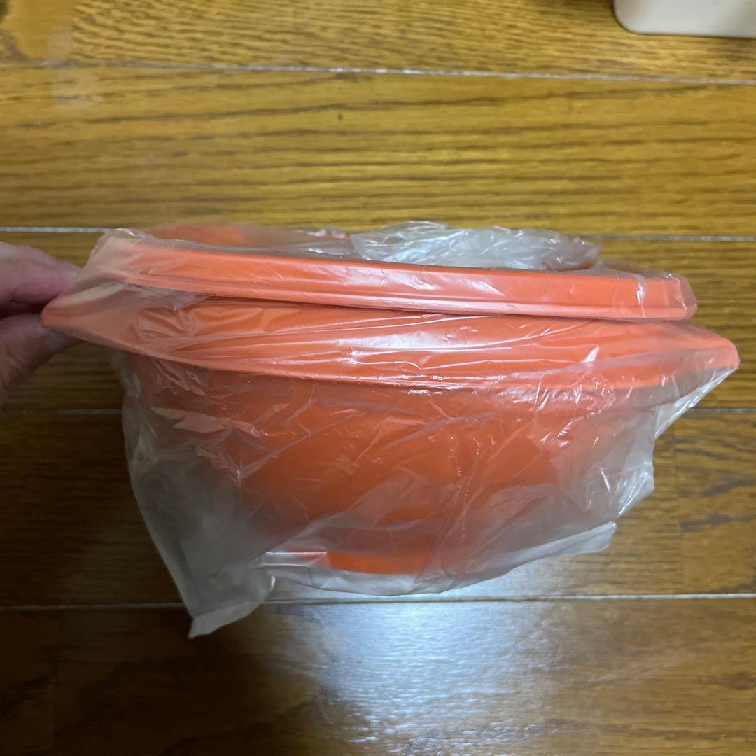 タッパーウェア　ピクニックセット、皿、レトロなタッパー　4つセット