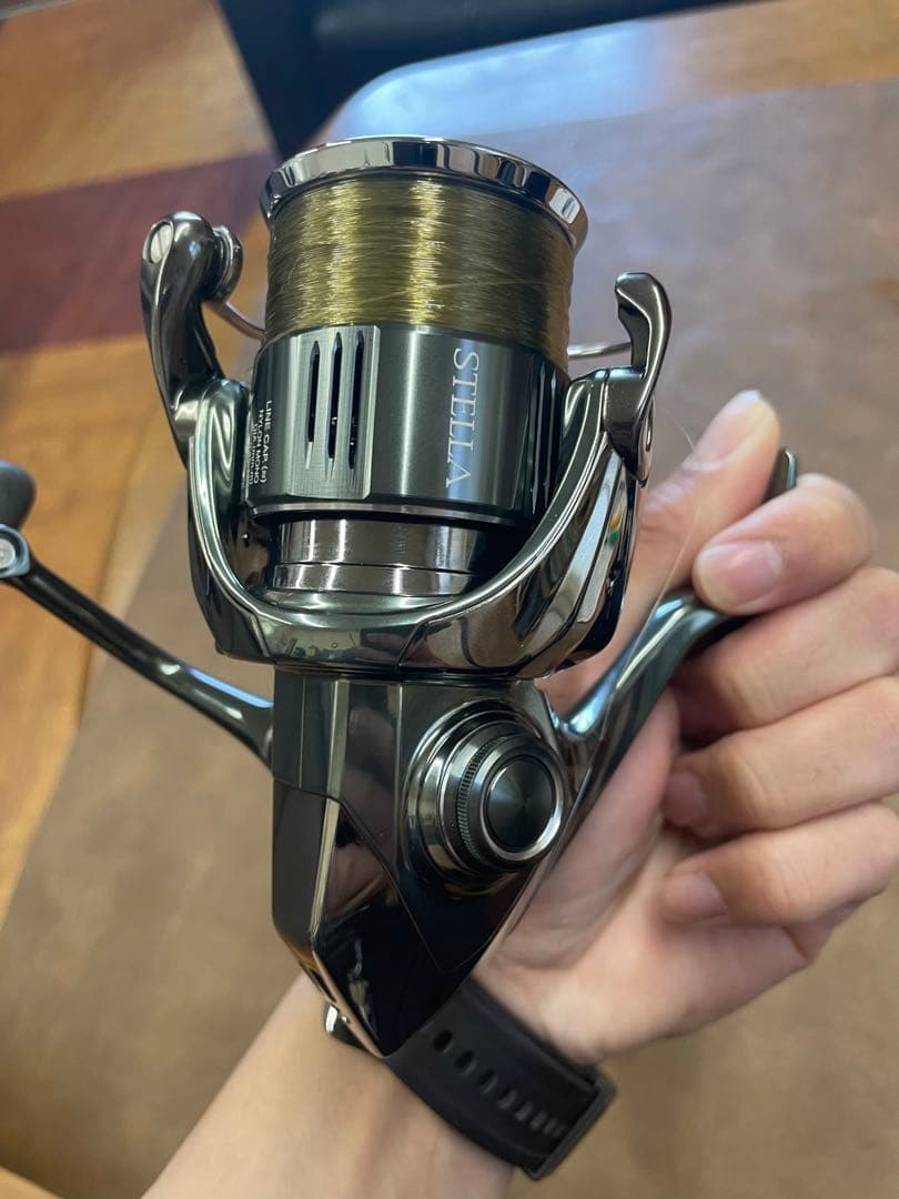 シマノ　22ステラ3000MHG 極美品　リール　サクラマス　シーバス　釣り