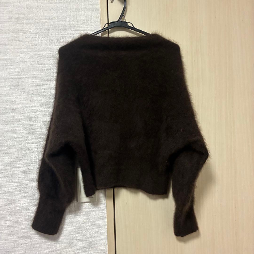 anuans ラクーンオフショルニットプルオーバー （BROWN）