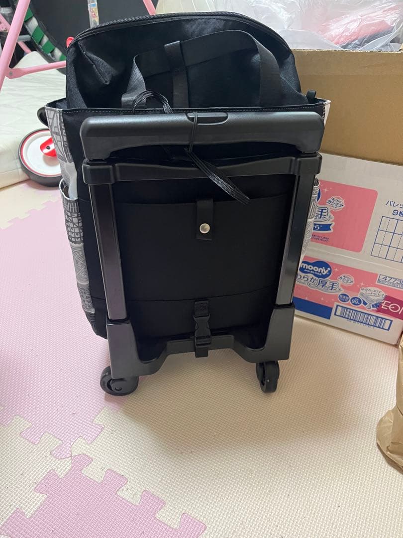 美品　SWANY 買い物　ショッピング　キャリーケース 専用カバー