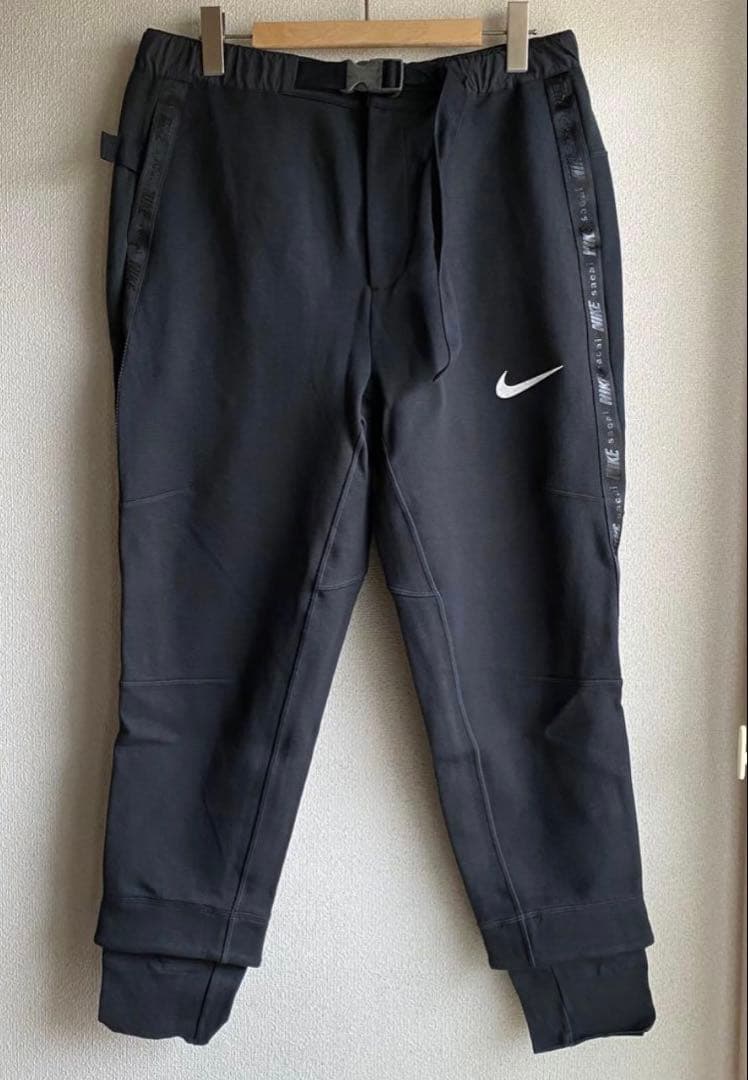 sacai × NIKE レイヤード ボンバージャケット セットアップ