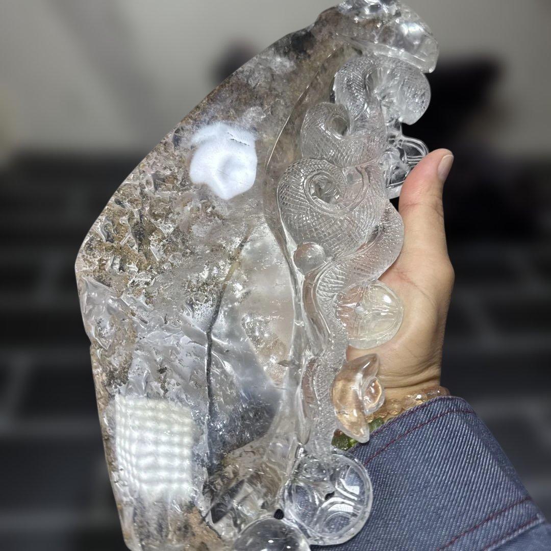 天然水晶 白蛇彫刻 霊獣 宝珠 古銭 元宝 2kg級 置物