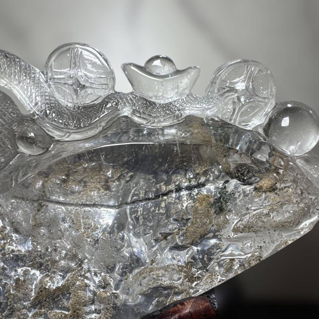 天然水晶 白蛇彫刻 霊獣 宝珠 古銭 元宝 2kg級 置物