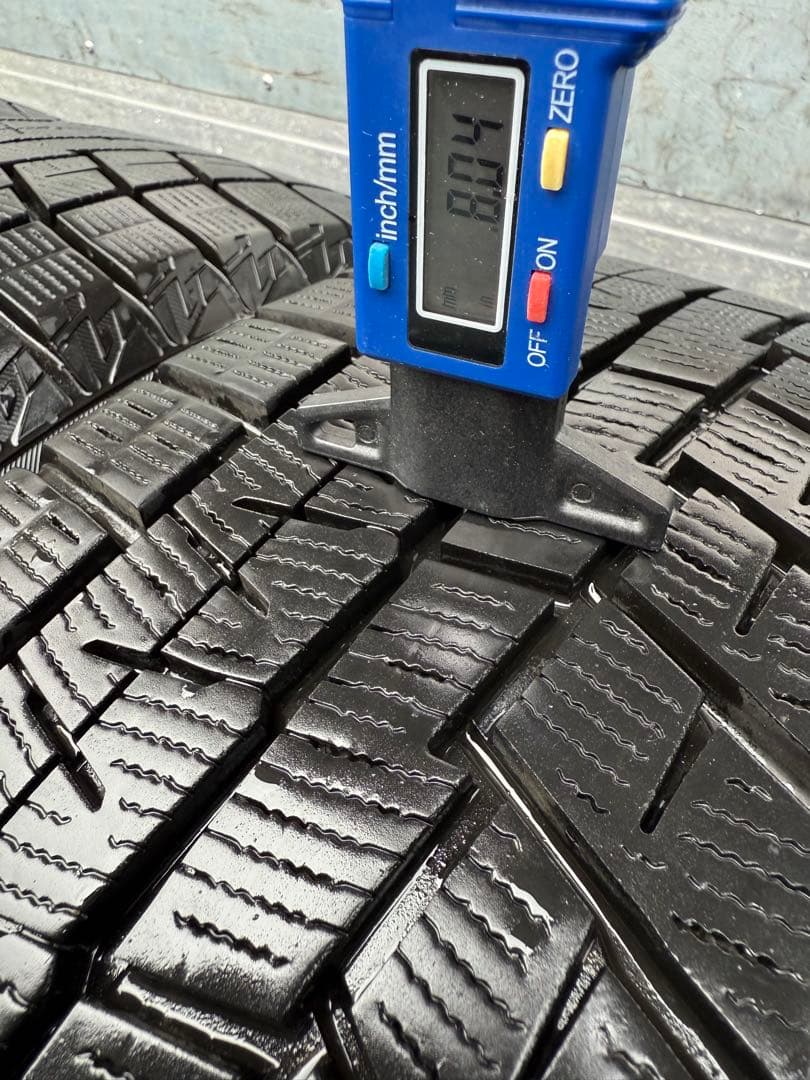 広告の品ヨコハマスタッドレス215／50R17 91Q超深溝