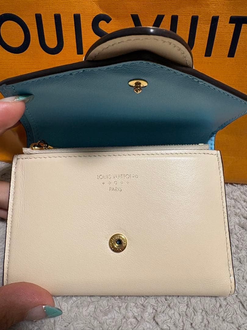 Louis Vuittonポルトフォイユ LV ポンヌフ コンパクト 財布