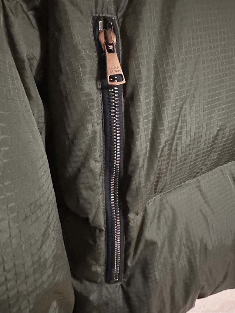 【美品】TATRAS オリーブグリーン ダウンジャケット サイズ４