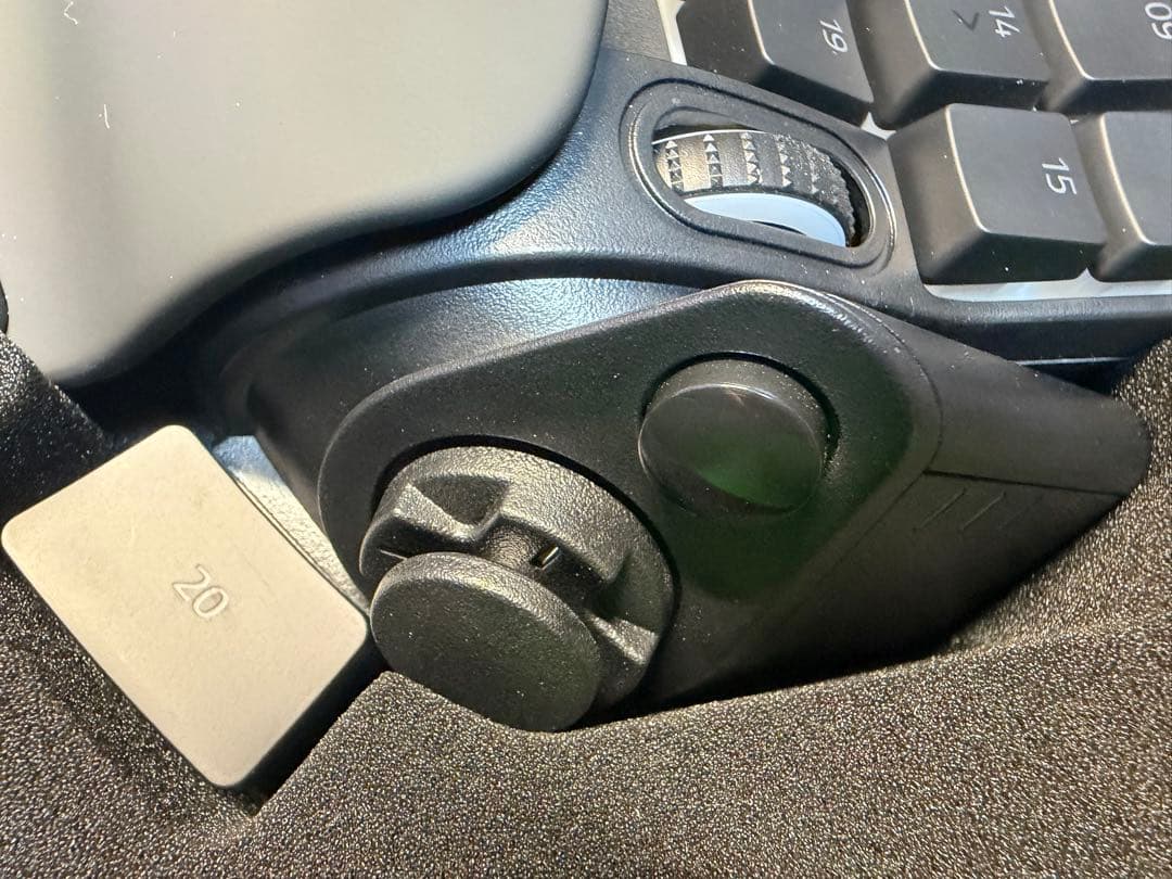 (使用10時間未満)Razer TARTARUS V2 左手キーボード