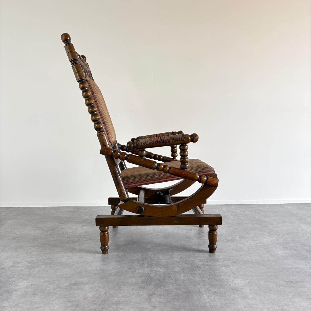 アンティーク ロッキングチェア ボビンターニング装飾×鋲打ち
