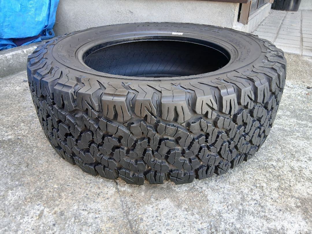 265/60R18BFグッドリッチ T/A KO2 1本 2022年