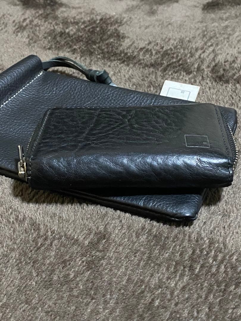 小物 DECi Small Round Zip Wallet OVY