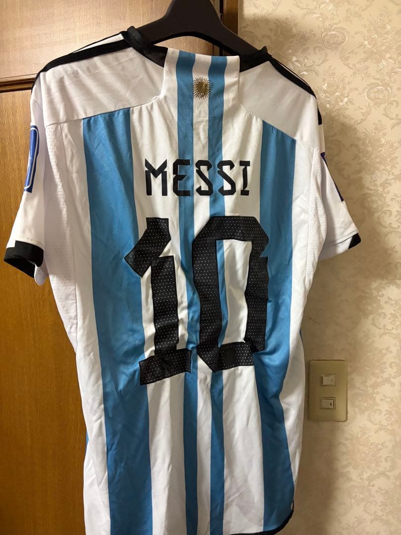 当日発送　2022 W杯ファイナル アルゼンチン代表 メッシ ユニフォーム
