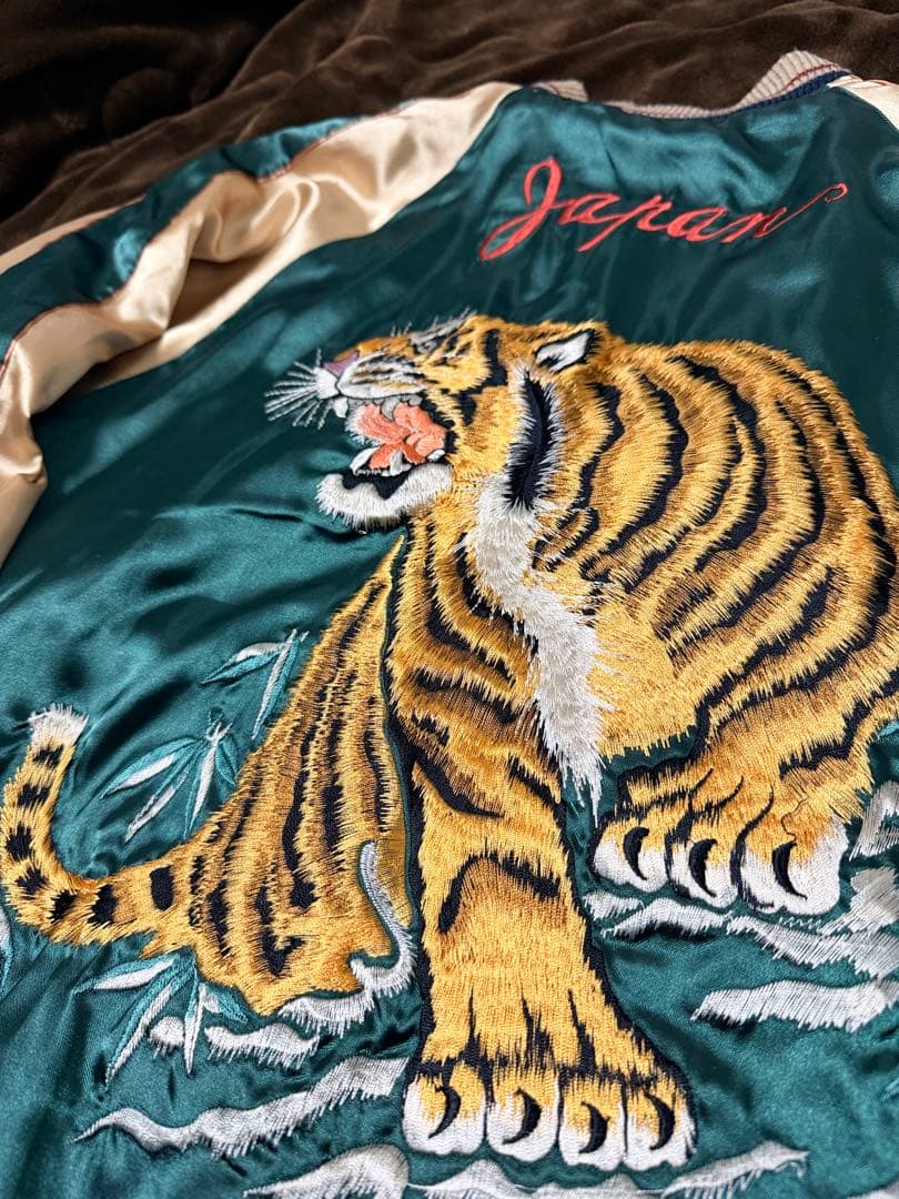 美品 ２面用 テーラー東洋 虎 日本限定 スカジャン サテン vintage