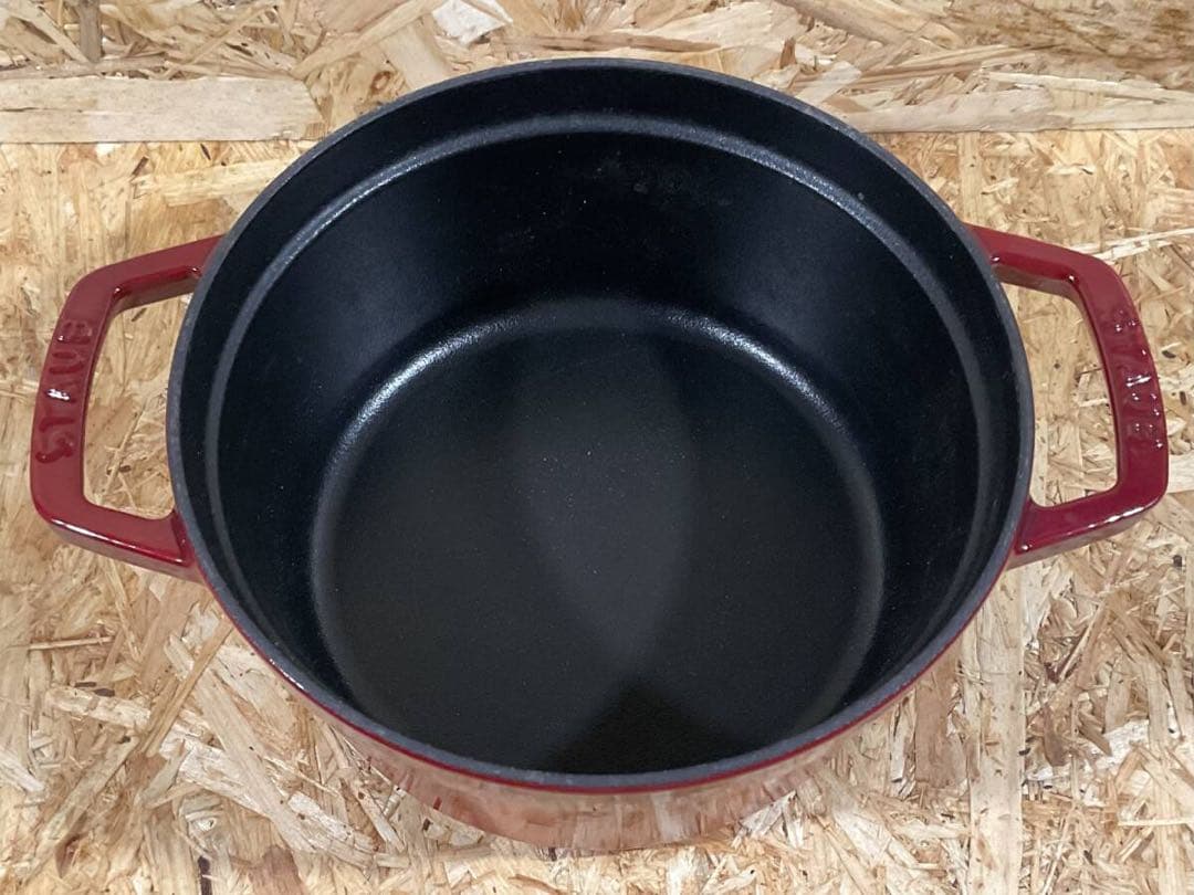 STAUB ストウブ ココット ラウンド 20cm チェリーレッド フランス製