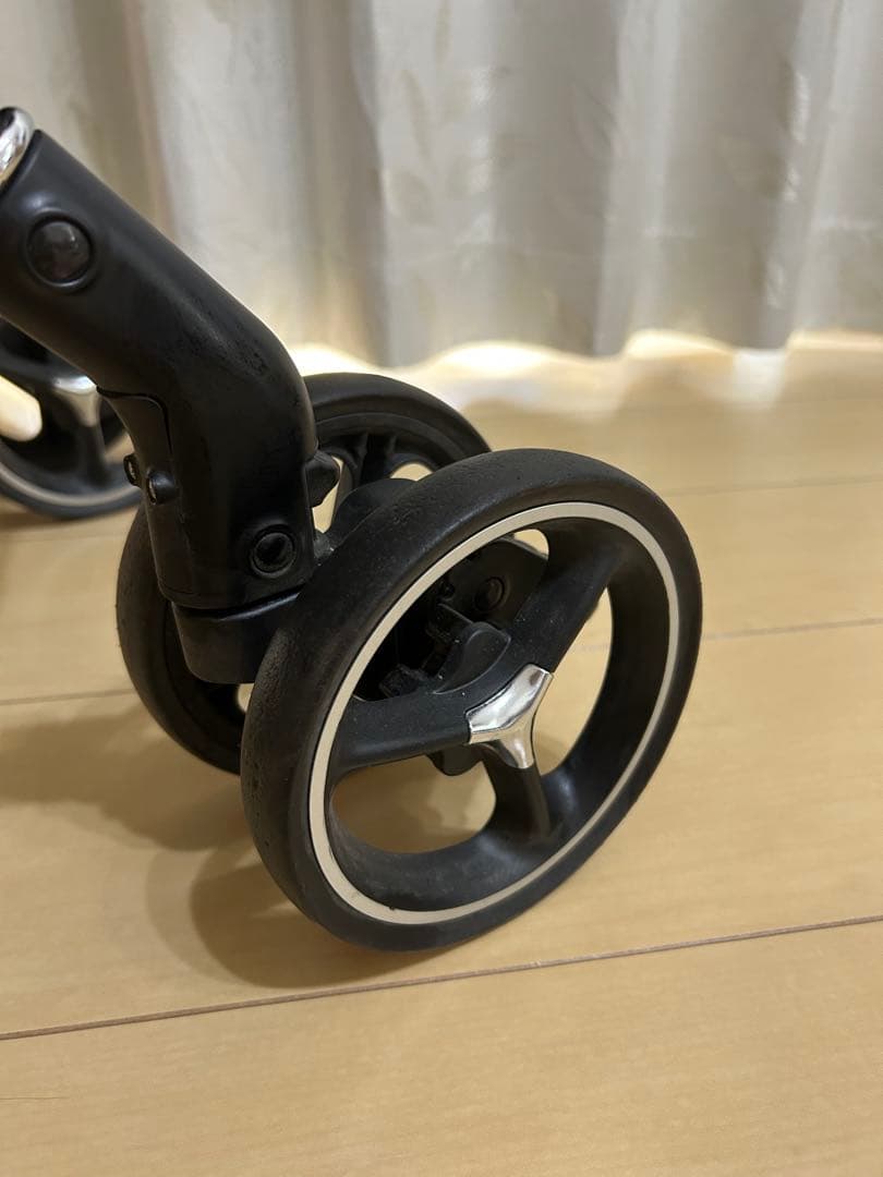 【美品】ラクーナクッションフリー☆未使用のスペアクッション付き