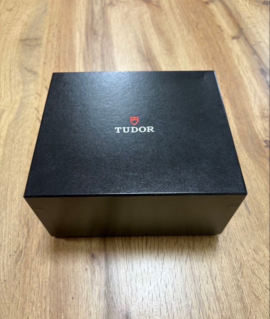 TUDOR ロイヤル　チューダー