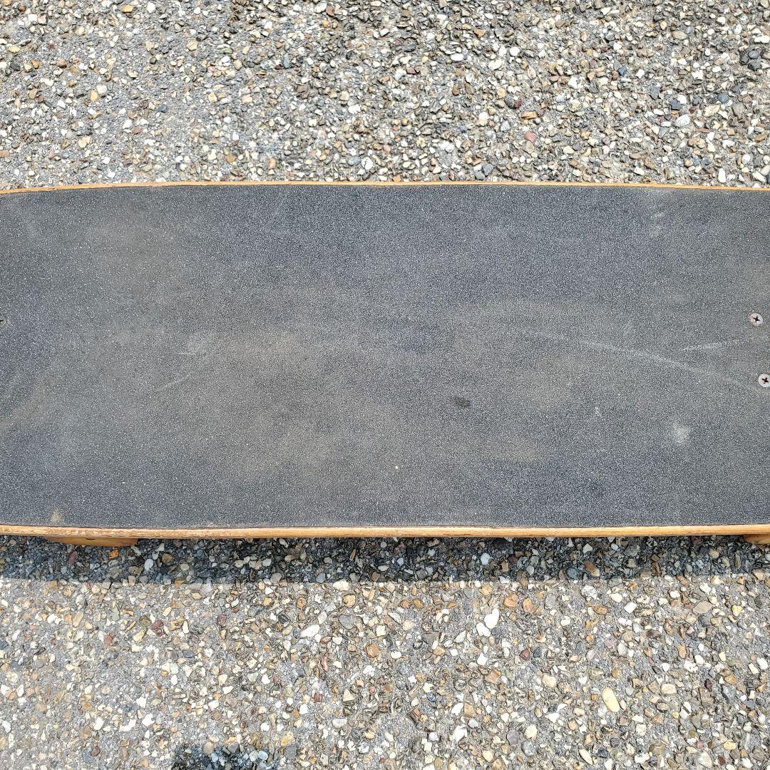 DEUX NEE 中古 Carverタイプトラック搭載 サーフスケートボード