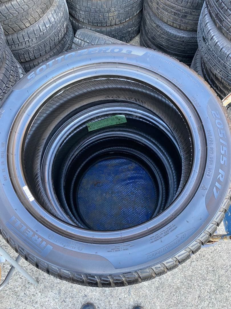 PIRELLI SOTTOZERO3 205/55/17 4本セット送料込み