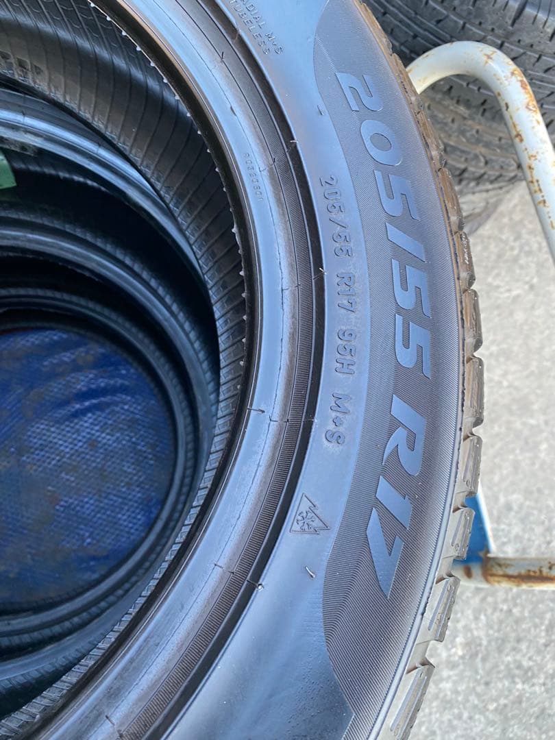 PIRELLI SOTTOZERO3 205/55/17 4本セット送料込み