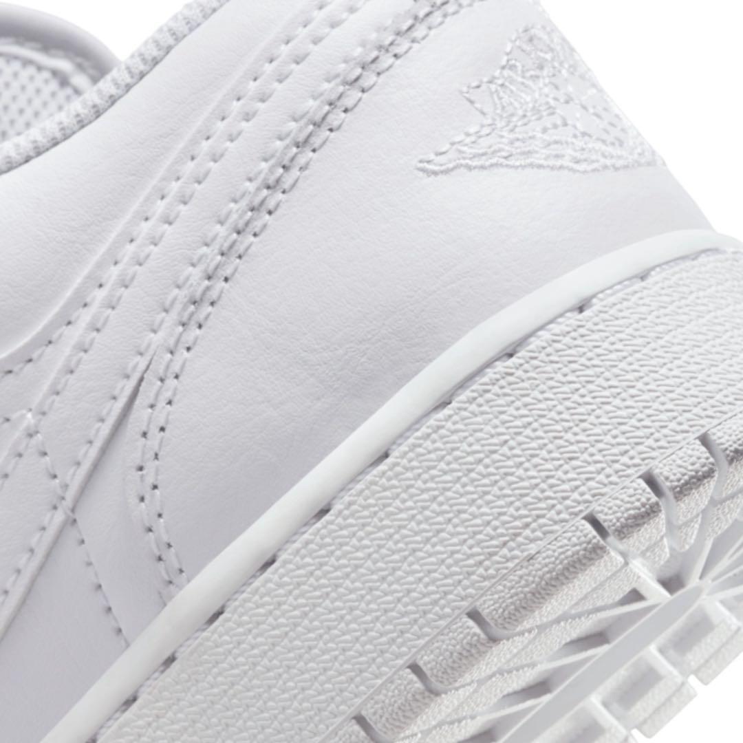 【新品24.5cm】NIKE｜エアジョーダン１LOW GS｜トリプルホワイト