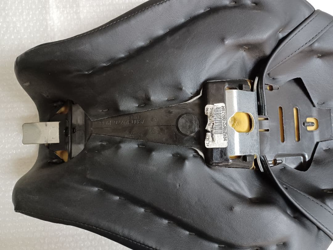 つ*む様 ハーレー　XL1200C　シート　中古　管理番号A3