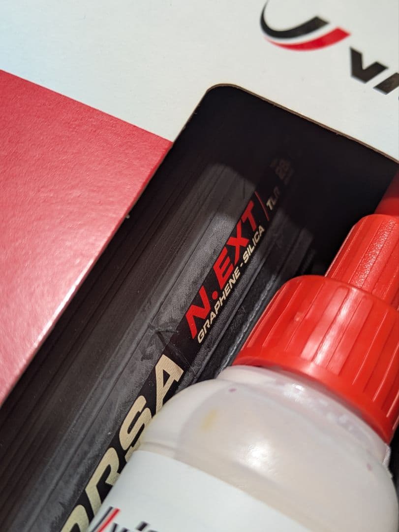 Vittoria Corsa N.EXT + ユニバーサルシーラント