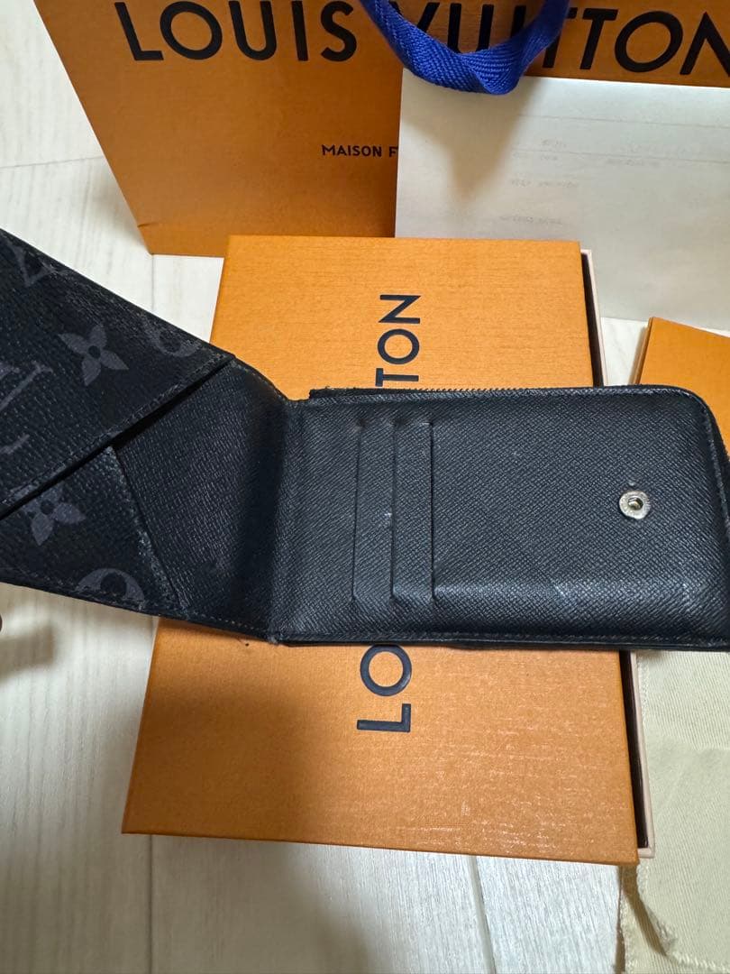 LOUIS VUITTON ハイブリッド・ウォレット