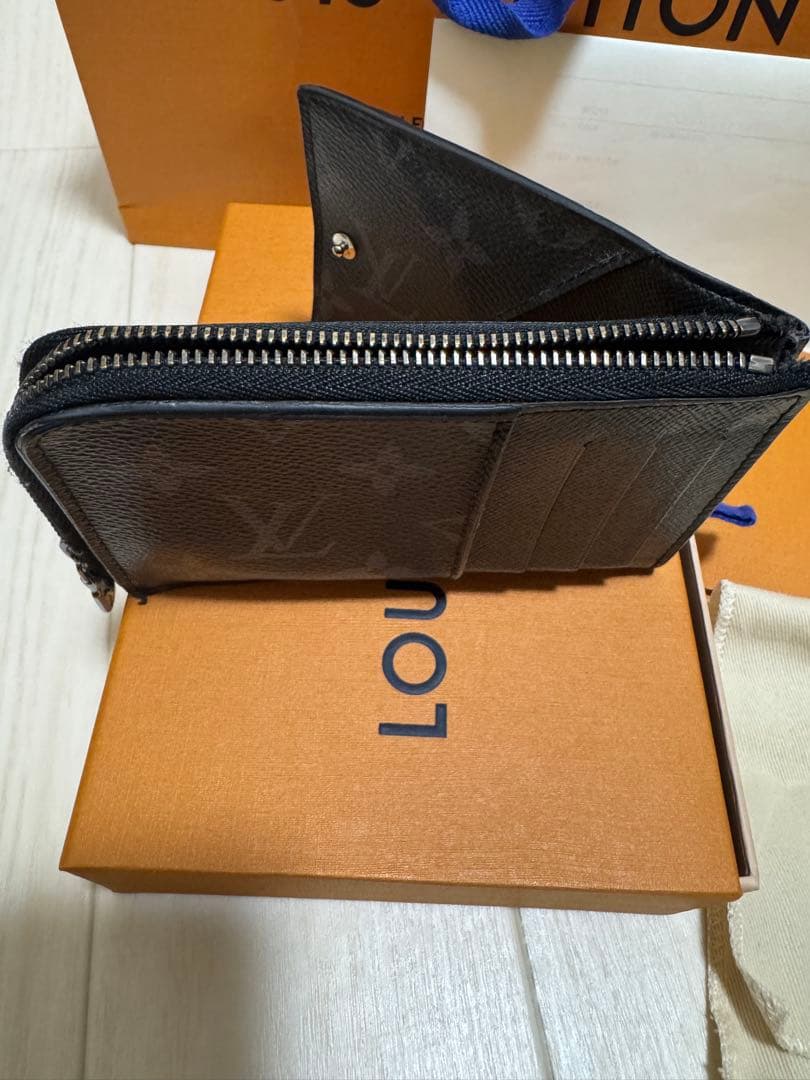 LOUIS VUITTON ハイブリッド・ウォレット