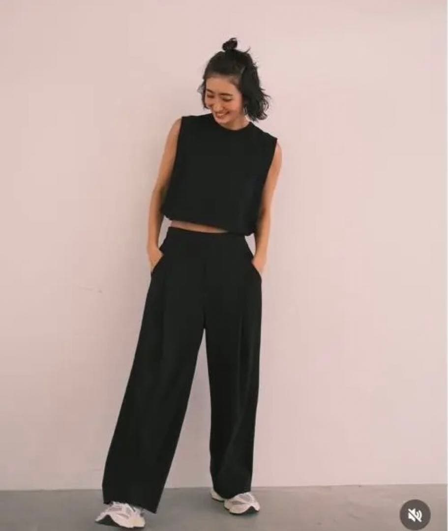 Nala Croppded knit top 水陸両用