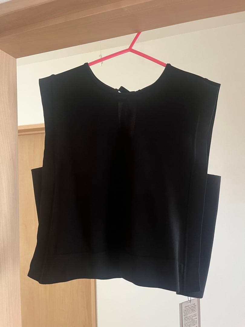 Nala Croppded knit top 水陸両用