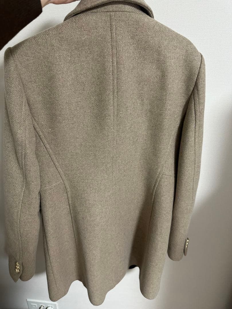 【完売品】ZARA ベージュ ダブルブレストコート