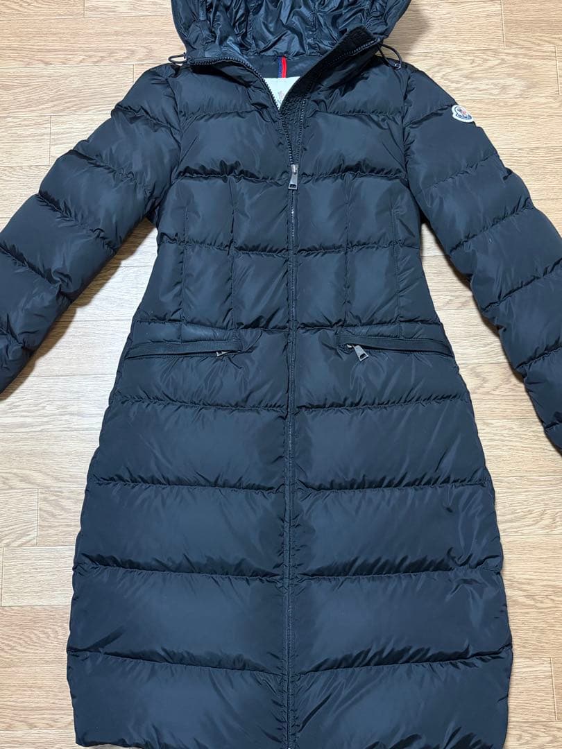 23-24AW モンクレール AVOCETTE 型番I ダウンジャケット 00