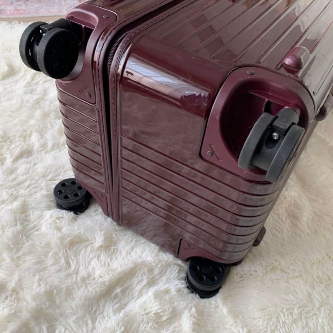 【美品】リモワRimowa ESSENTIAL トランクプラス　ベリー