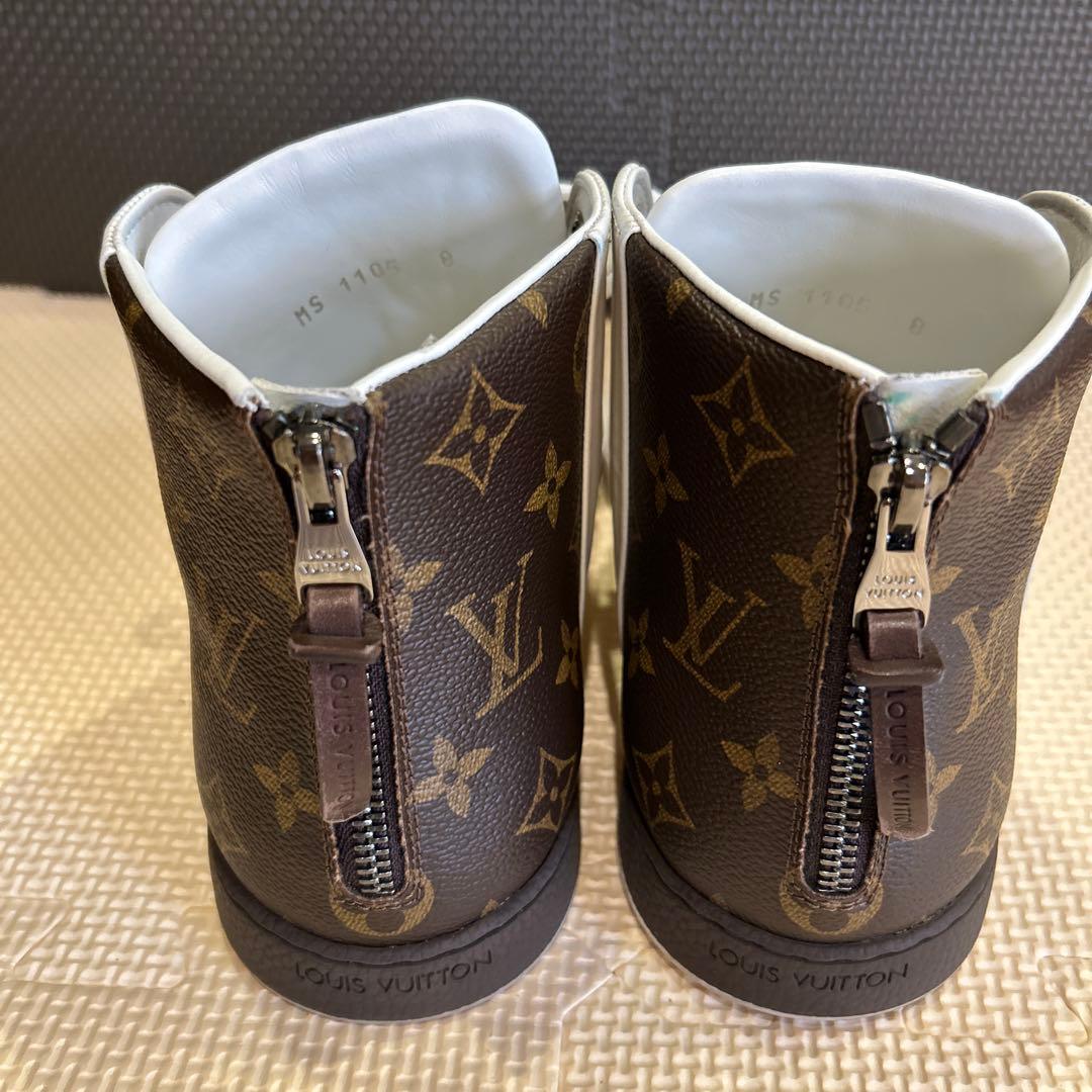 Louis Vuitton ホワイト ハイカットスニーカー