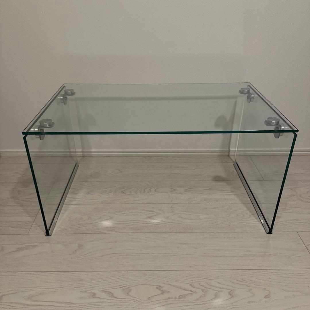 ガラス製センターテーブル