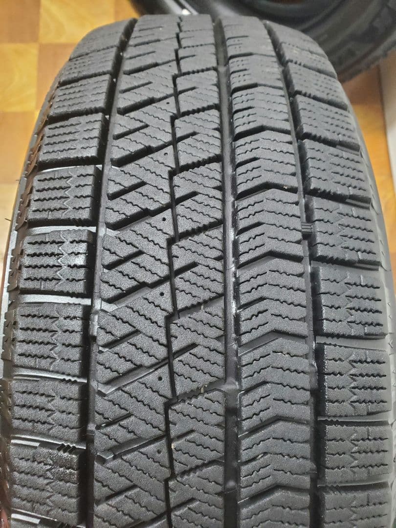 185/60R15 スタッドレス ブリヂストン VRX2
