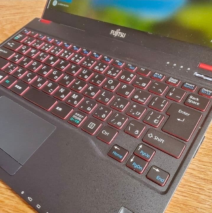 h*4様 Core i7-7500 RAM12MB 238GB SSD カスタム