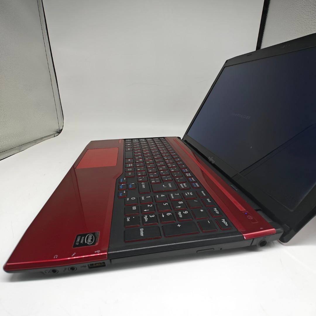 【富士通】LIFEBOOK 爆速i7 SSD512GB 16GB 赤 ノートPC