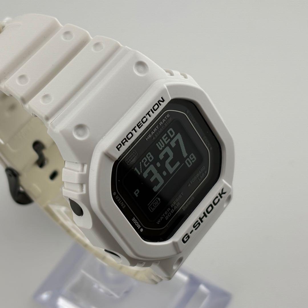 【極美品】カシオ G-SHOCK G-SQUAD DW-H5600-7JR