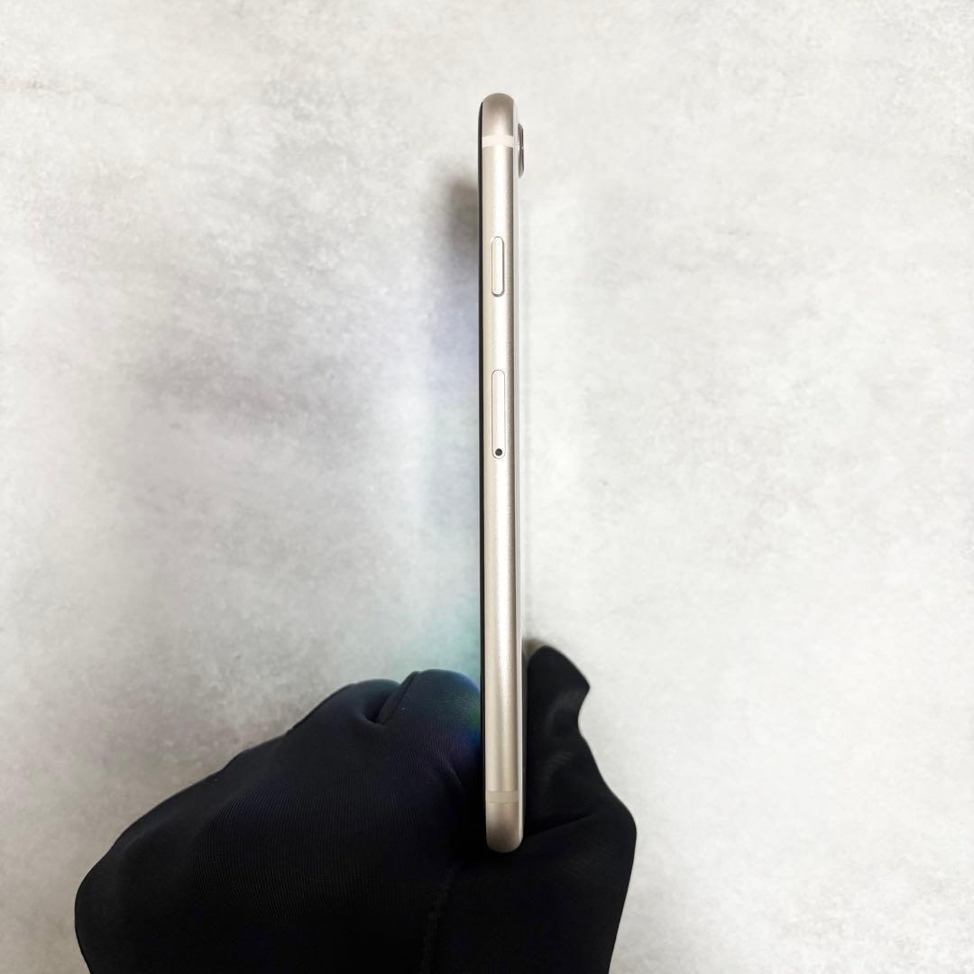 美品 iPhone SE 第3世代 64GB ホワイト バッテリ100% 261