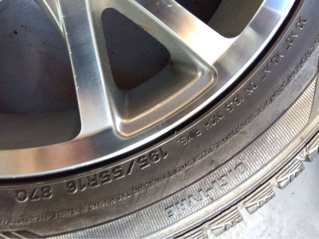 スタッドレスダイヤ&ホイールセット　ダンロップ