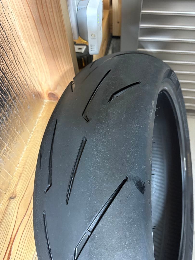 ピレリ ディアブロロッソ4コルサ 120/70ZR17 190/50ZR17