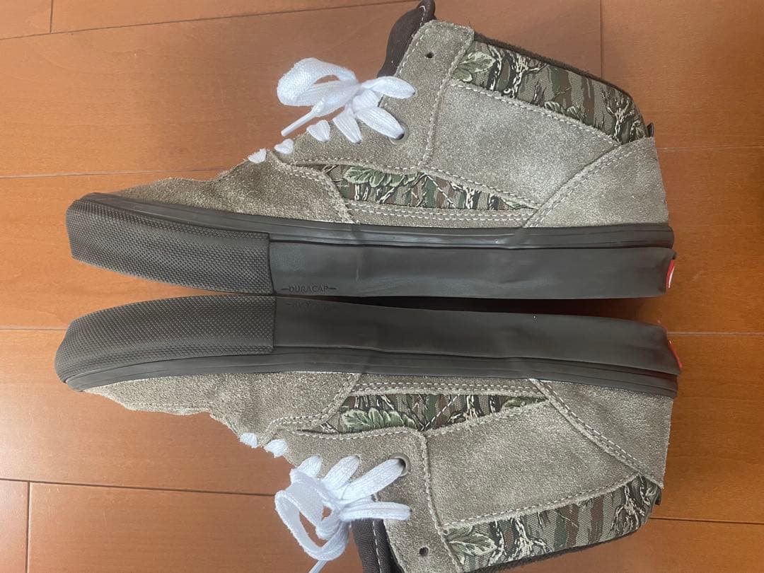 Skate Half Cab × PEDRO DELFINO 28cm