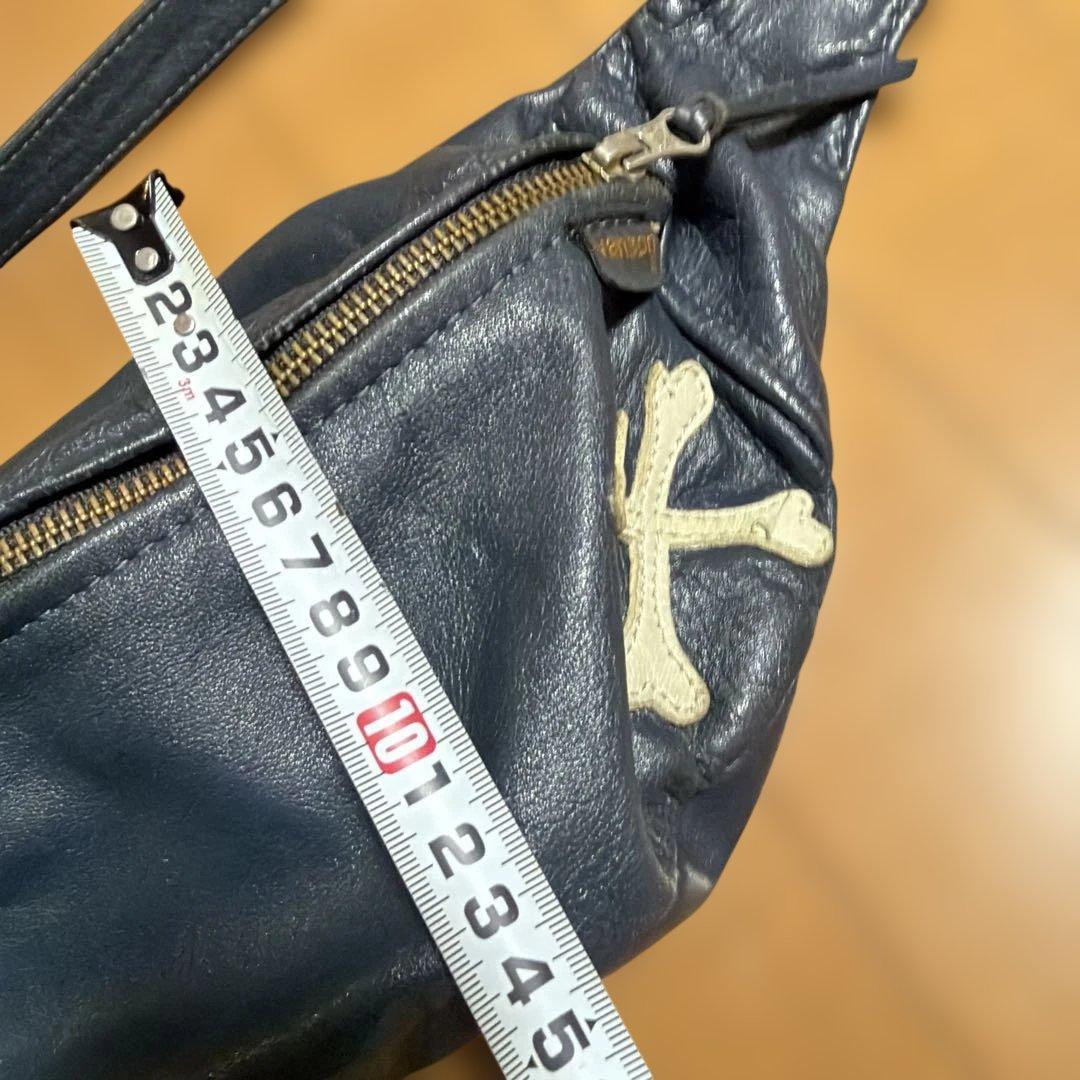 h*e様 vanson ×バックドロップ　別注ネイビーレザー ボディバッグ
