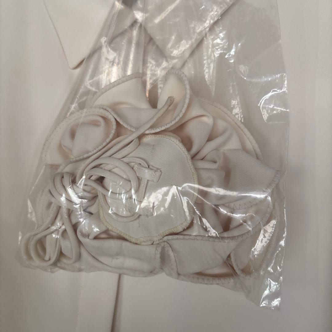 ROSE CORSAGE BLOUSE　アイボリー