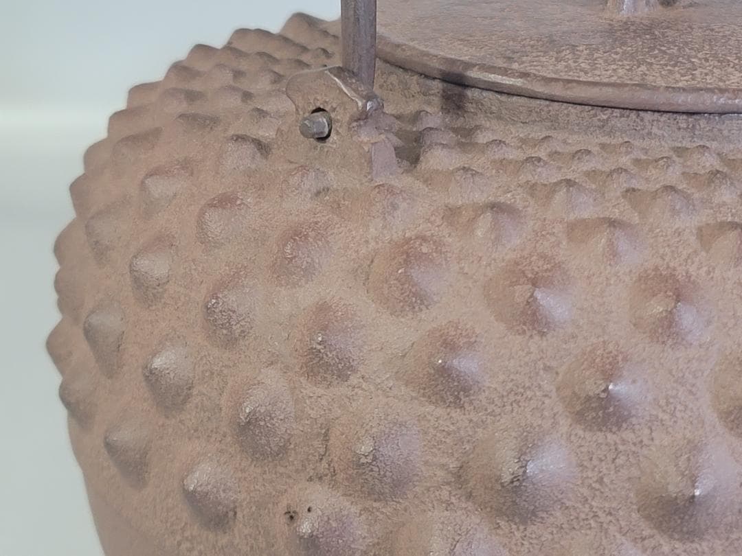 茶道具 鬼霰 手取釜 鉄砲口 鉄瓶 釜師 角谷莎村 共箱