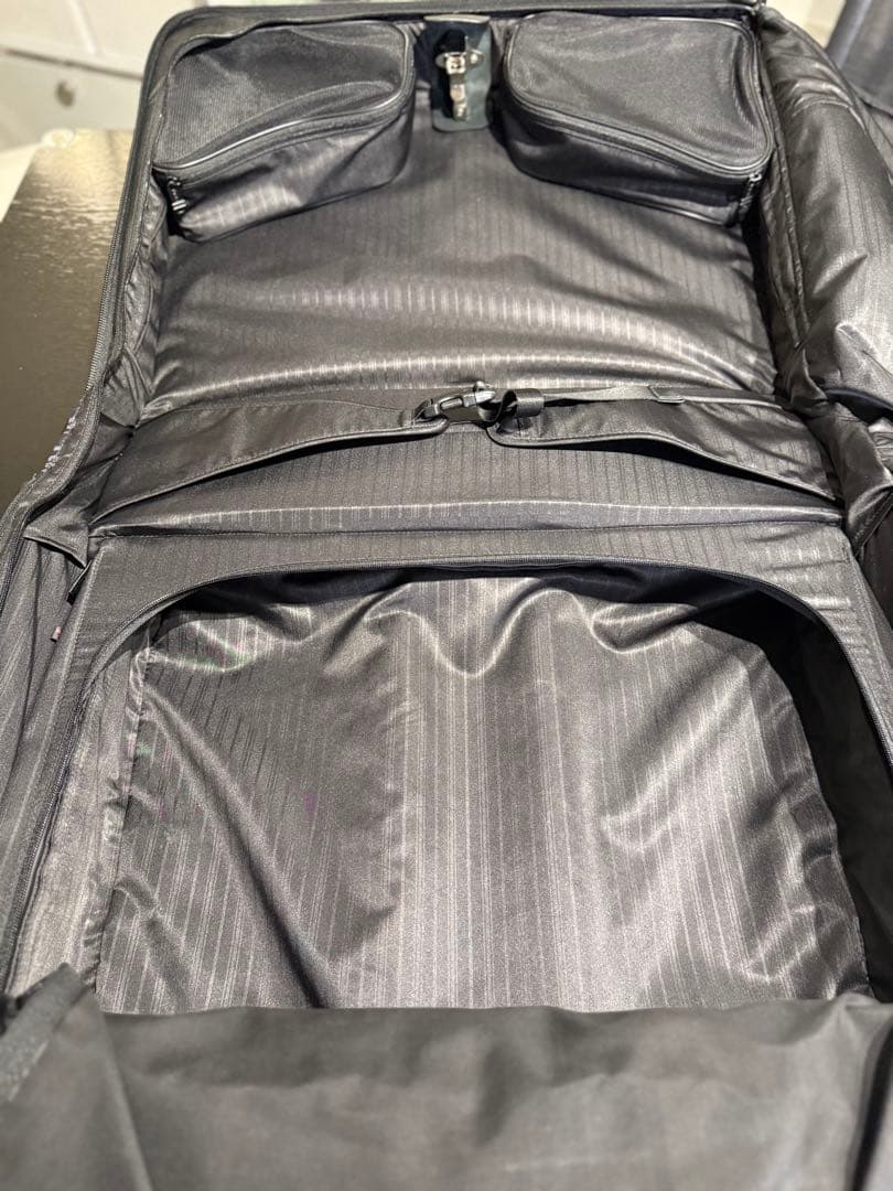 TUMI ブラック キャリーケース 22031DH 大型キャリー