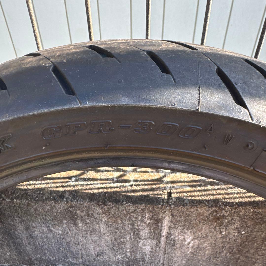 zx25r純正タイヤ DUNLOP SPORTMAX GPR-300
